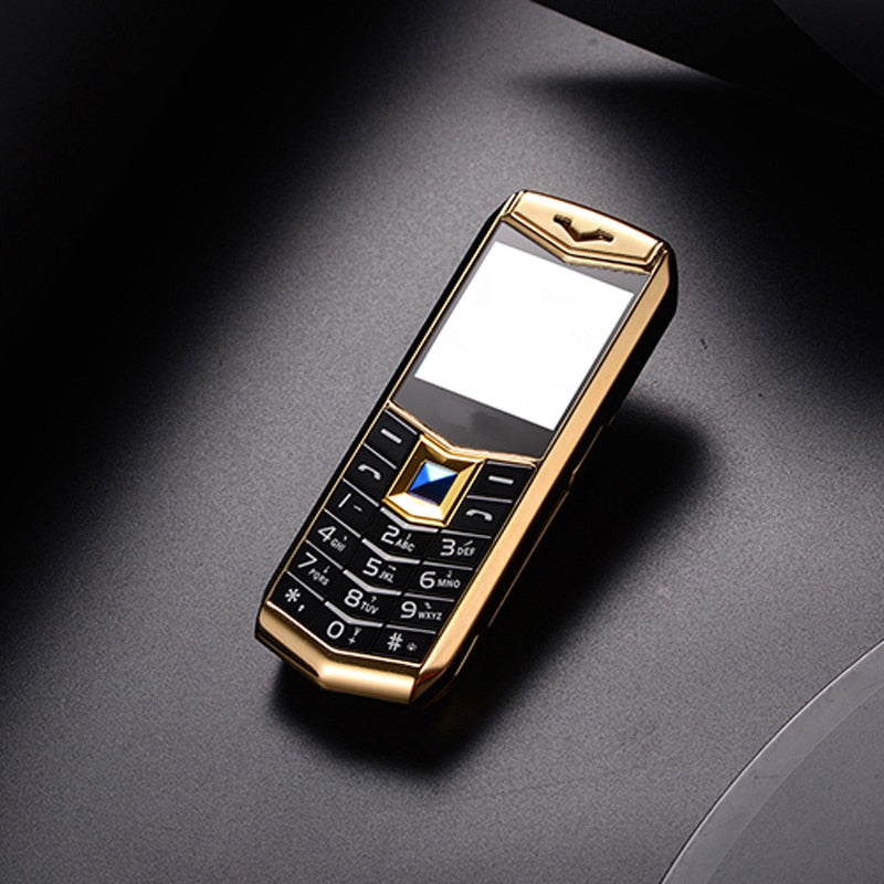 1.5" Russian Keyboard Button Luxury Metal Housing Original China GSM Dual Sim Cell Phones Bluetooth Flashlight Mobile Phone A88